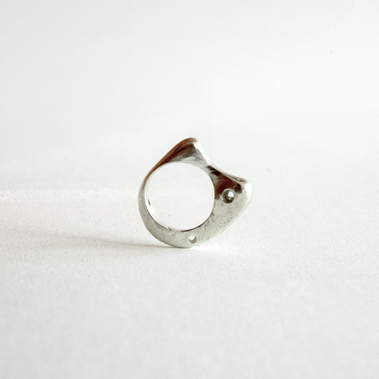 Silueta Ring